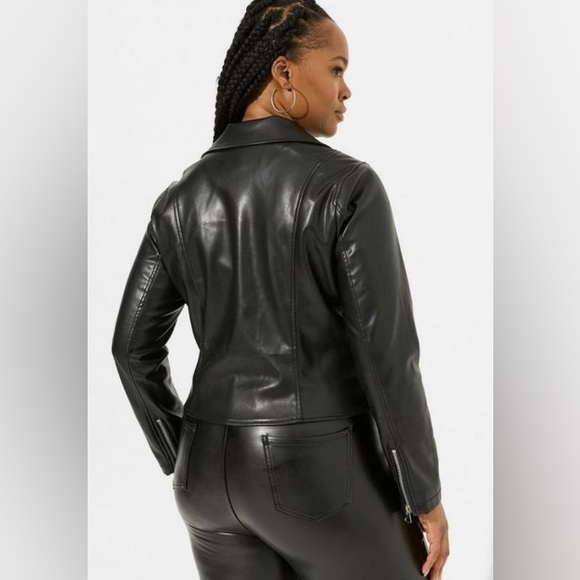TORRID FAUX LEATHER ASYMMETRICAL MOTO JACKET - Picture 3 of 4